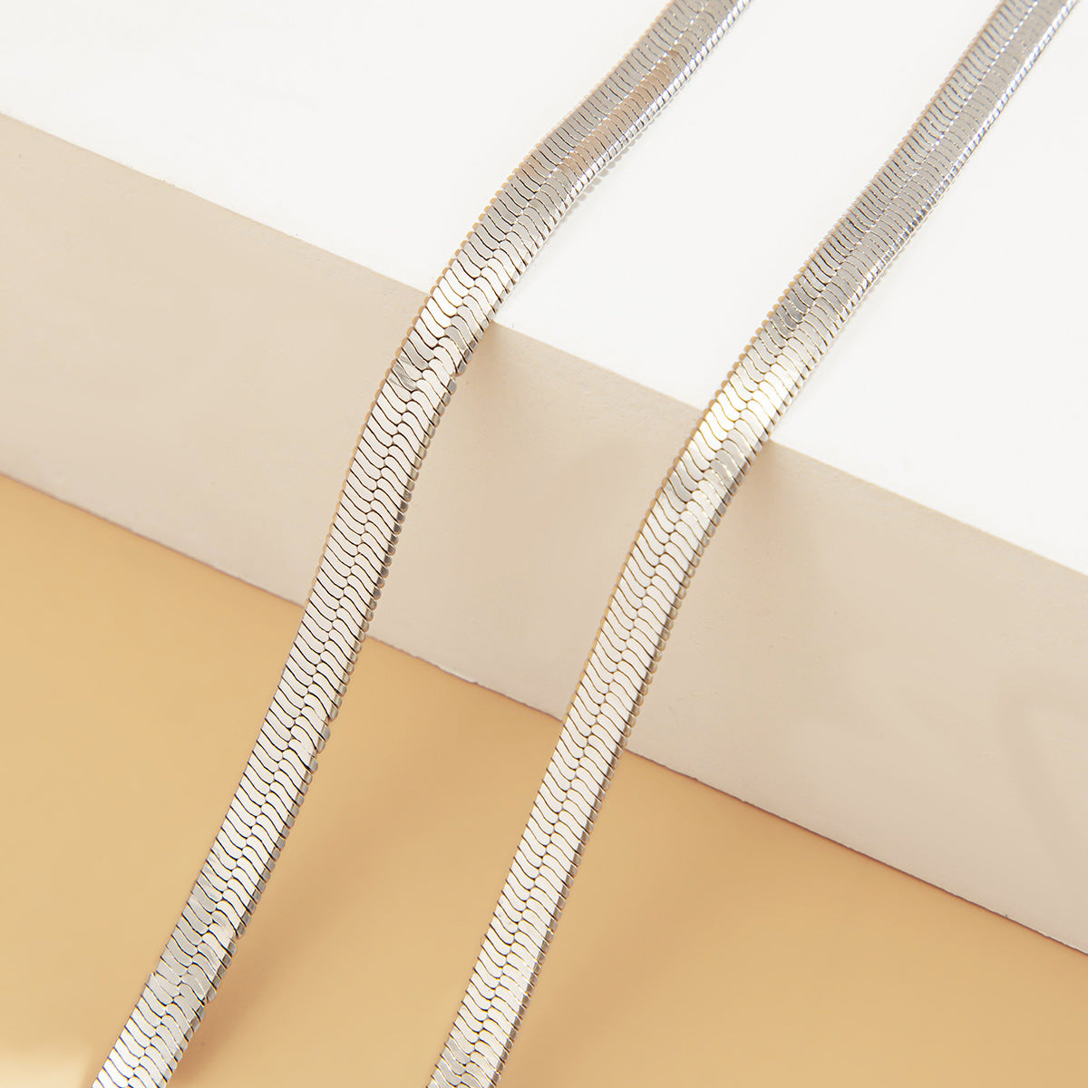 Planderful Vienna Verve Necklace – Versatile Geometric Design