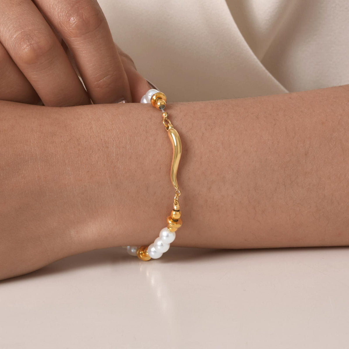 Stainless Steel Gold Imitation Baroque Pearl French Classic Bracelet