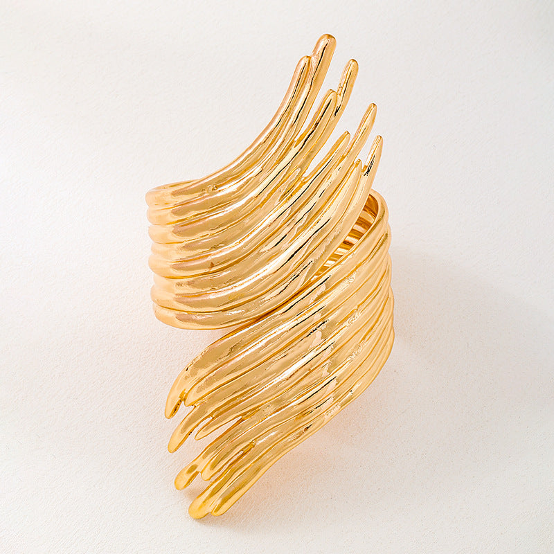 Planderful Vienna Verve Bracelet – Bold Heavy Metal Wing Design