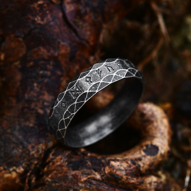 Chic Unisex Titanium Steel Rings - Korean-Inspired Retro Jewelry for Modern Fashion
