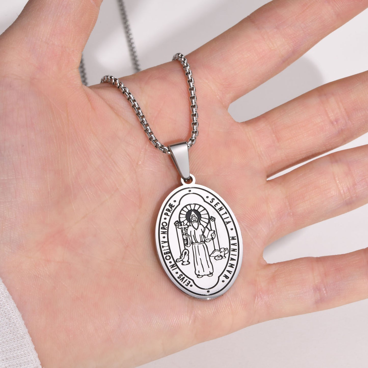 European And American Jewelry Wholesale Necklace Stainless Steel Double-Sided St Benedict Oval Pendant For Men