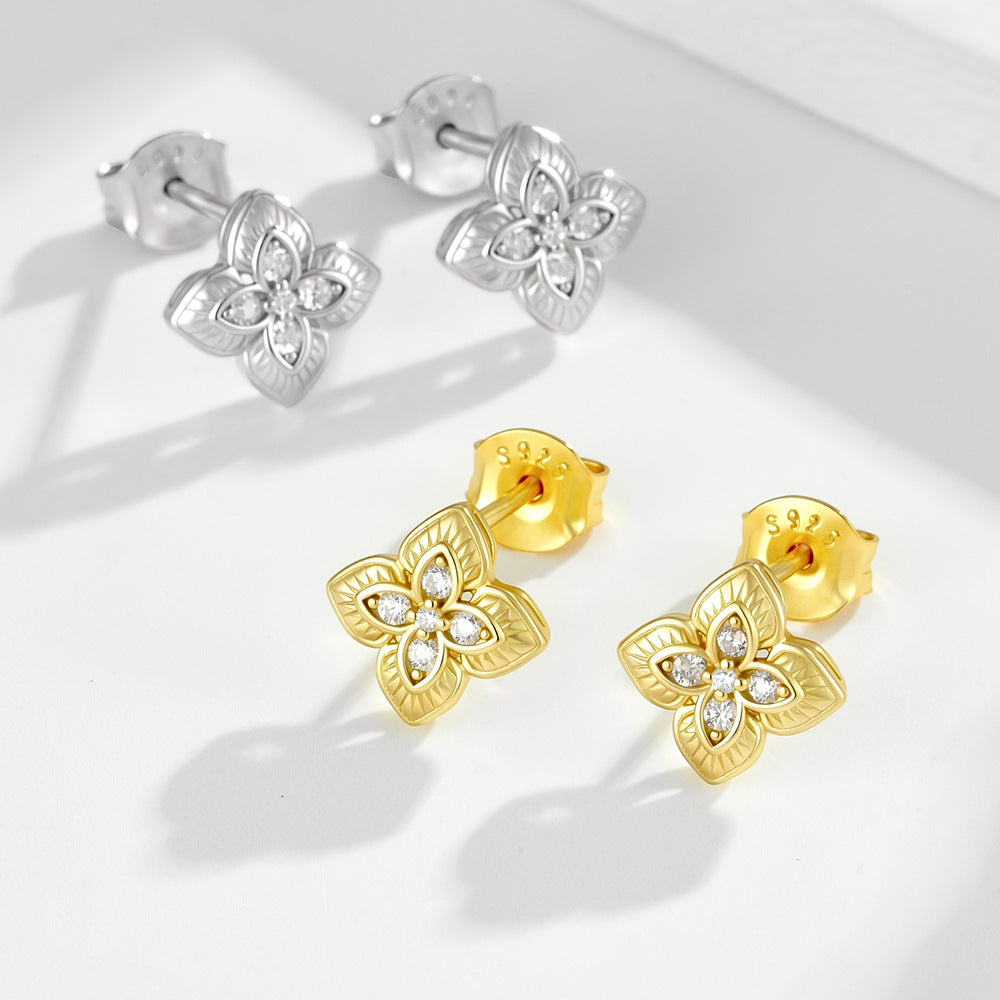 Hot Sale In Europe And America S925 Sterling Silver Zircon Clover Earrings