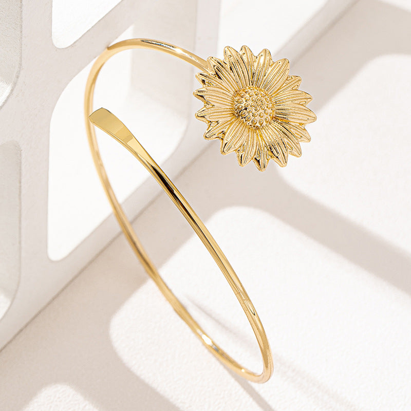 Planderful Vienna Verve Bracelet – Stylish Metal Sunflower Design