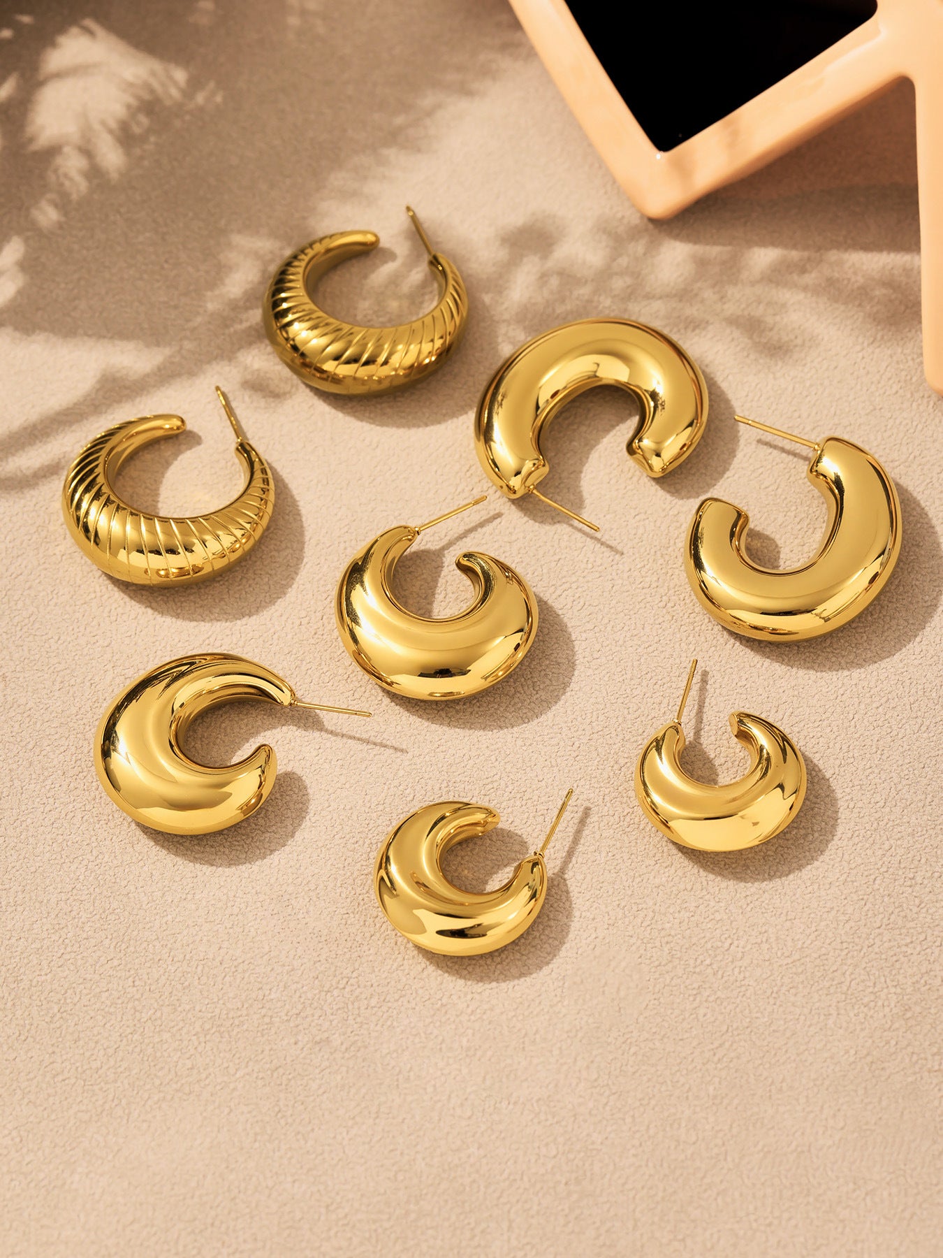 Planderful Hollow C Earrings 18K Gold Plated for Women