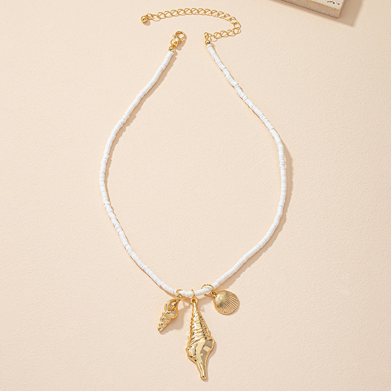 Bohemian Conch Pendant Necklace with Elegant Metal Shell Design