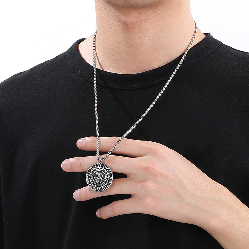 Film And Television Peripherals Pirates Of The Caribbean Skull Gold Coin Pendant, Retro Necklace