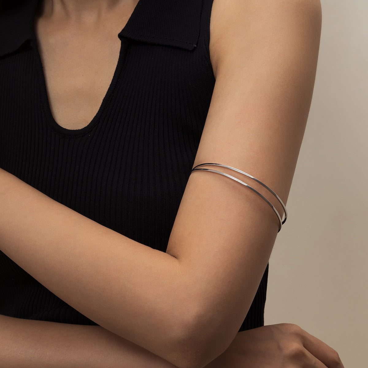 Hollow Double-Layer C-Shaped Arm Bracelet Business Sweet And