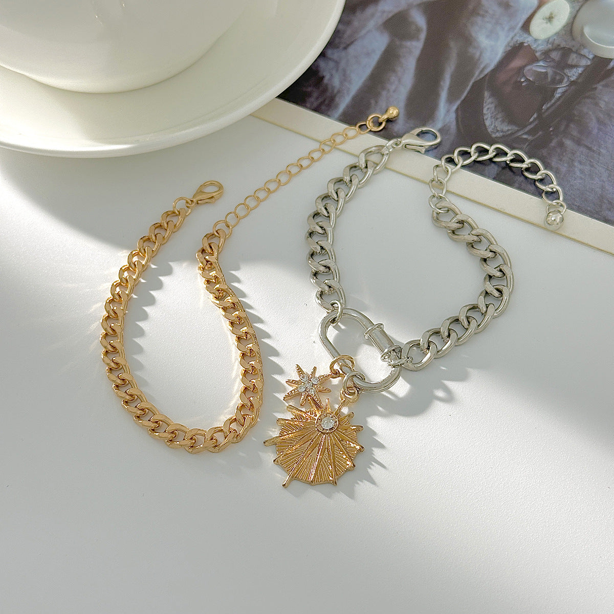 Planderful Vienna Verve Hip Hop Metal Chain Bracelet Women Sun Pendant Statement Jewelry