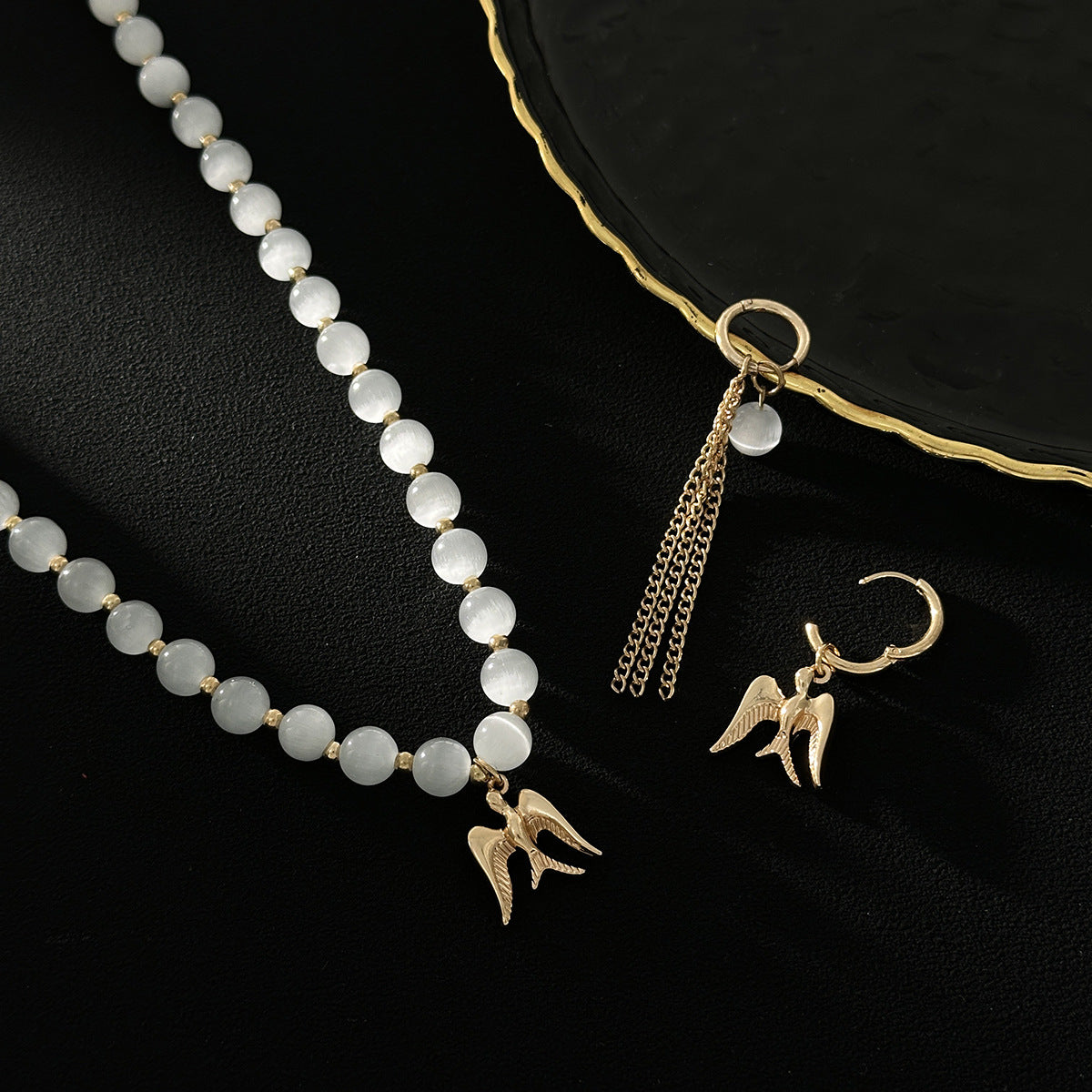 Planderful Vienna Verve Cat Eye Beaded Jewelry Set For Women Fringed Ear Buckle Earrings And Swallow Pendant Necklace