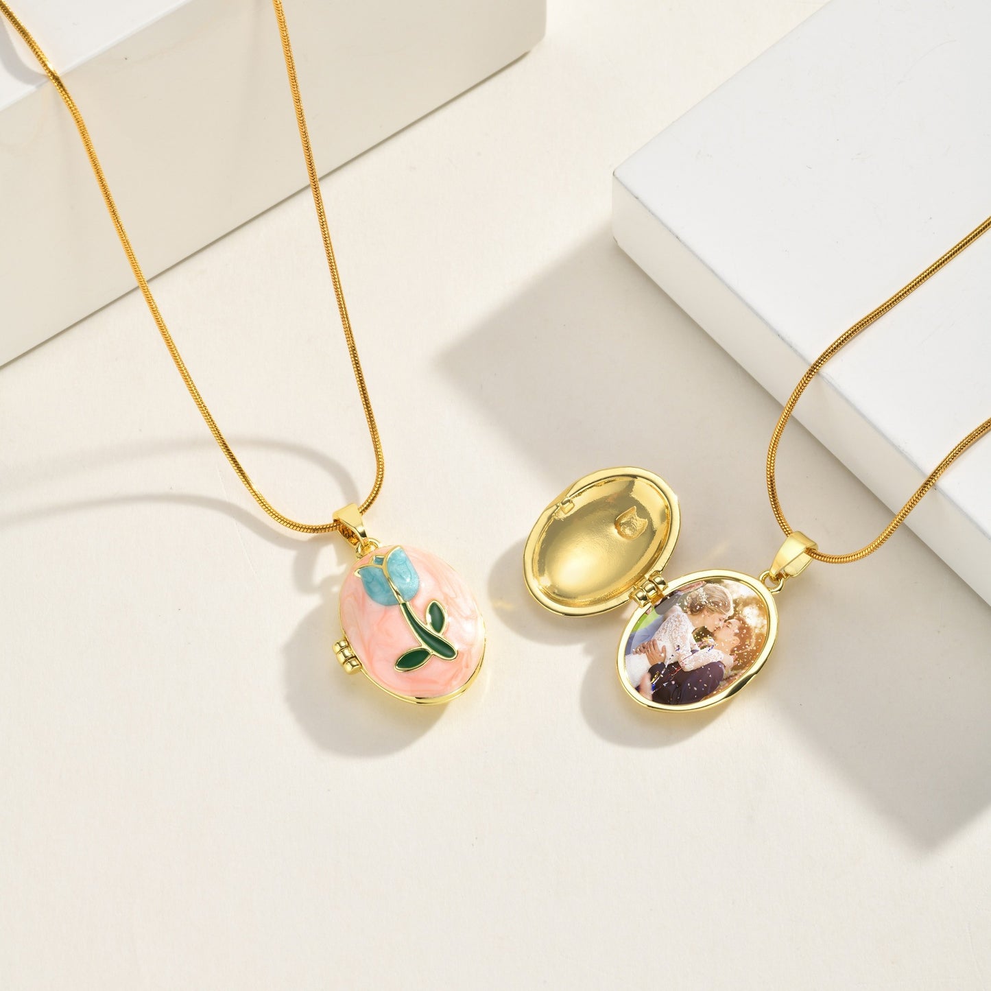 Pink & Blue Oil Drop Flower Photo Box Necklace Copper Material Can Be Opened & Closed