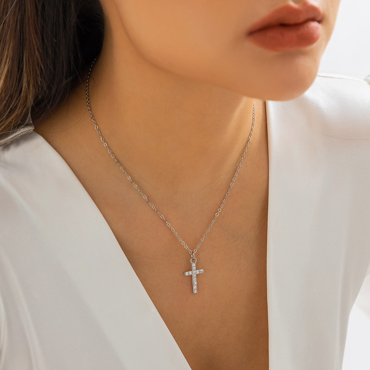 Planderful Vienna Verve Cross Pendant Necklace For Women Colored Thin Chain Micro Inlaid Elegant Statement Jewelry