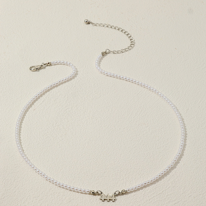 Elegant Pearl Pendant Necklace with Luxurious Design