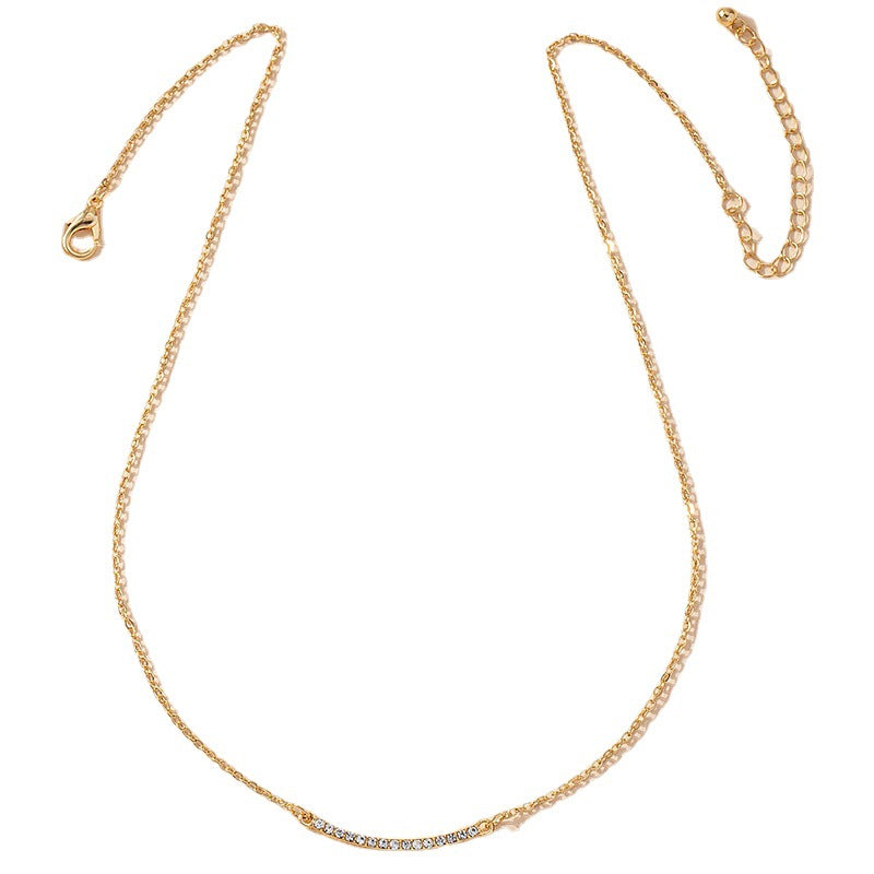 Elegant Vienna Verve Metal Necklace with Chic Pendant