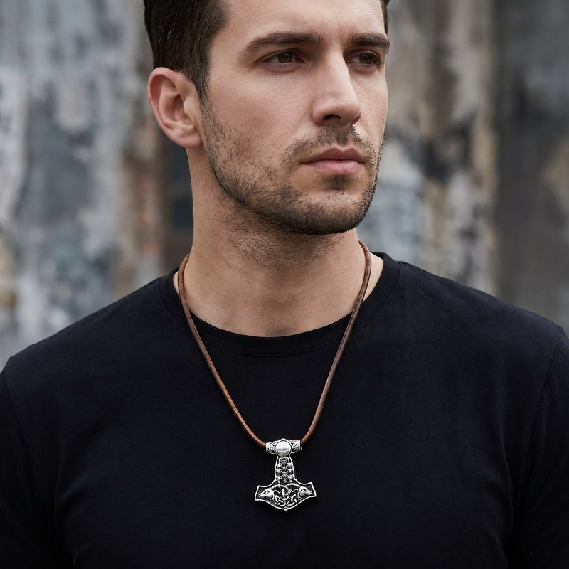 Nordic Viking Quake Stainless Steel Men's Pendant Vintage Irish Knot Mythical Pendant Necklace