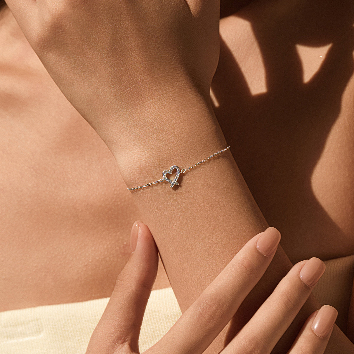 925 Sterling Silver Irregular Heart Moissanite Bracelet