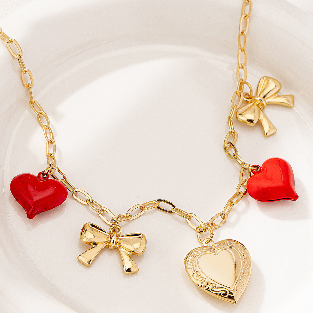 Planderful Vienna Verve Necklace – Elegant Multi-Pendant Design