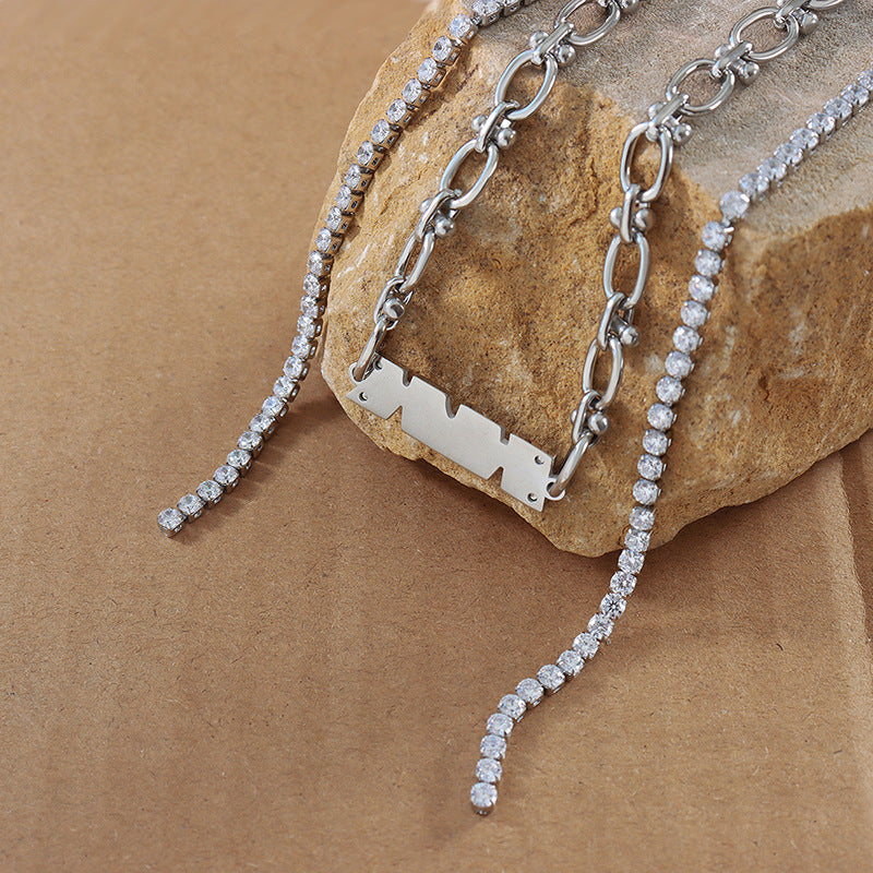 Hot Girl Personality Hip-Hop Jewelry Set with Geometric Pendant and Clavicle Necklace