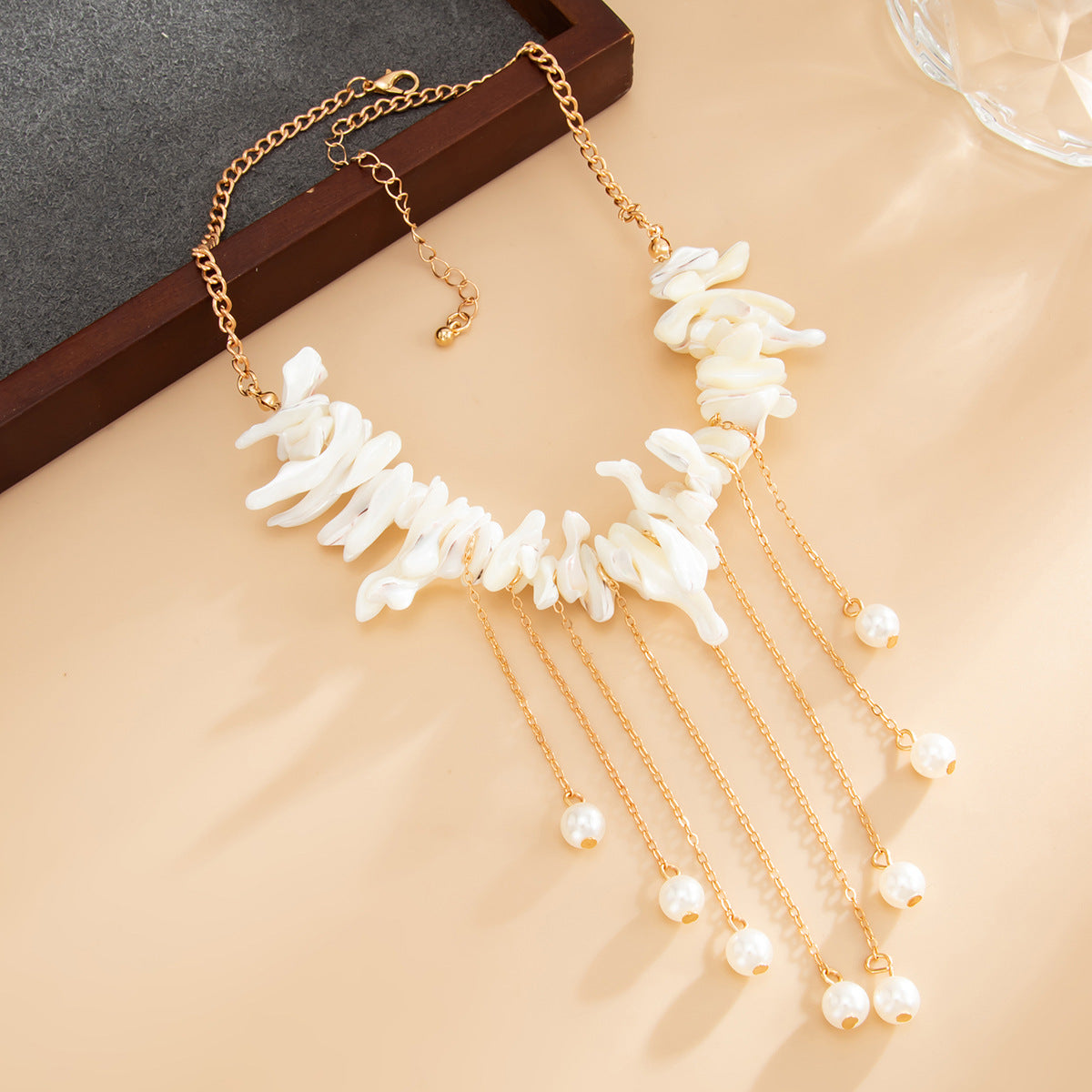 Irregular Shell Pearl Fringe Necklace
