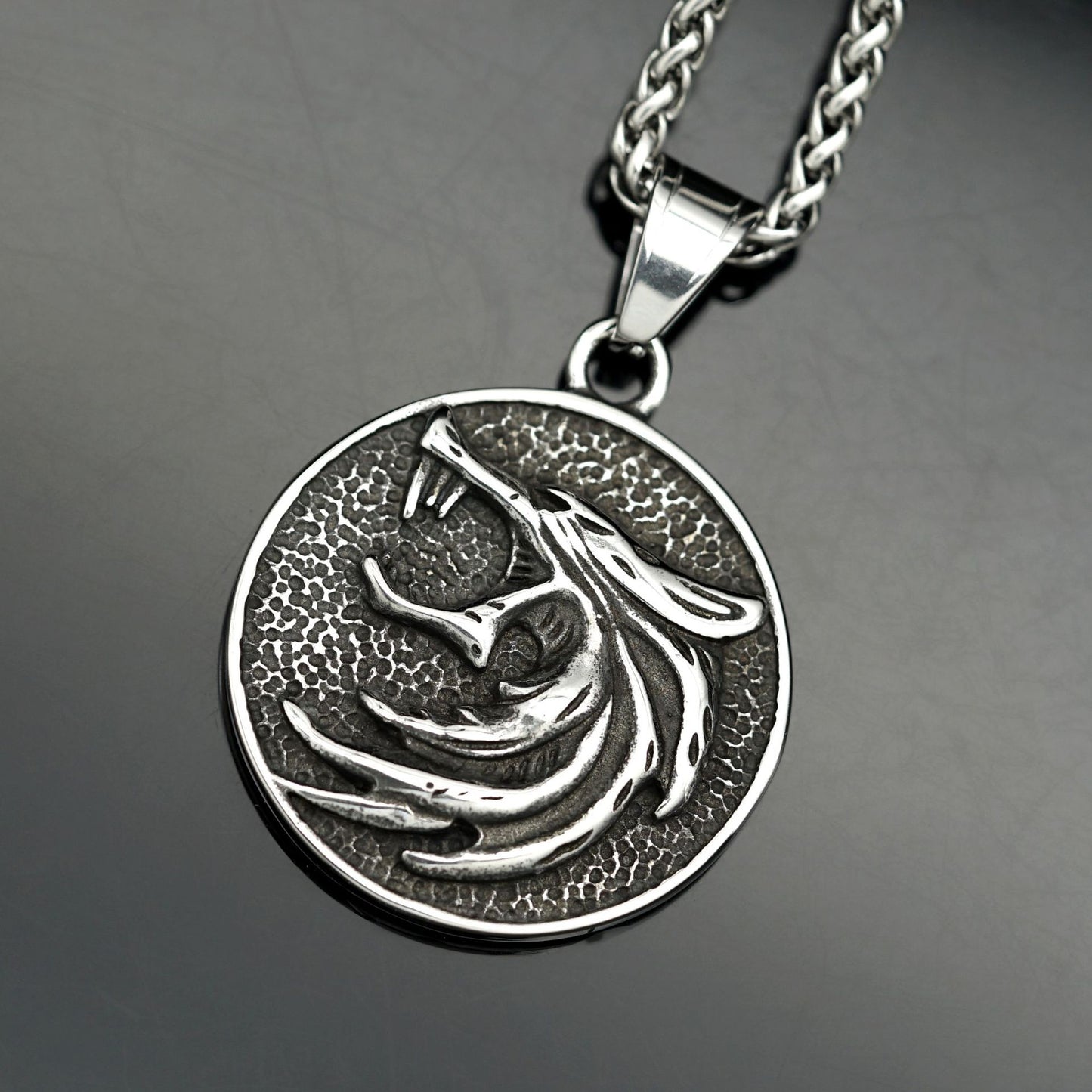 Steel Necklace – Vintage Viking Wolf Head