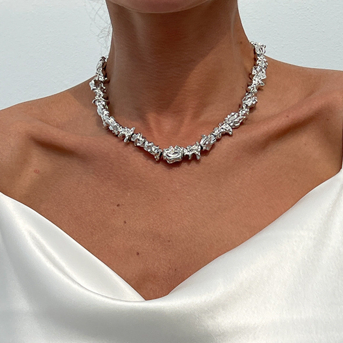 Planderful Vienna Verve Necklace – Fashionable Irregular Liquid Alloy Design