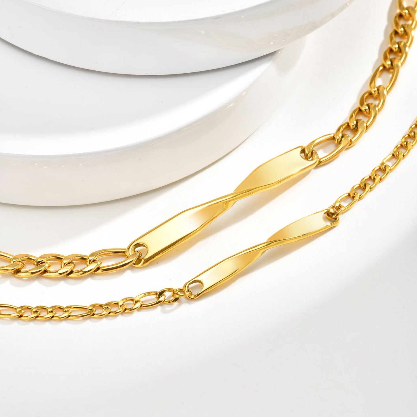 Planderful Gold Steel Mobius Bracelet For Couples Wear