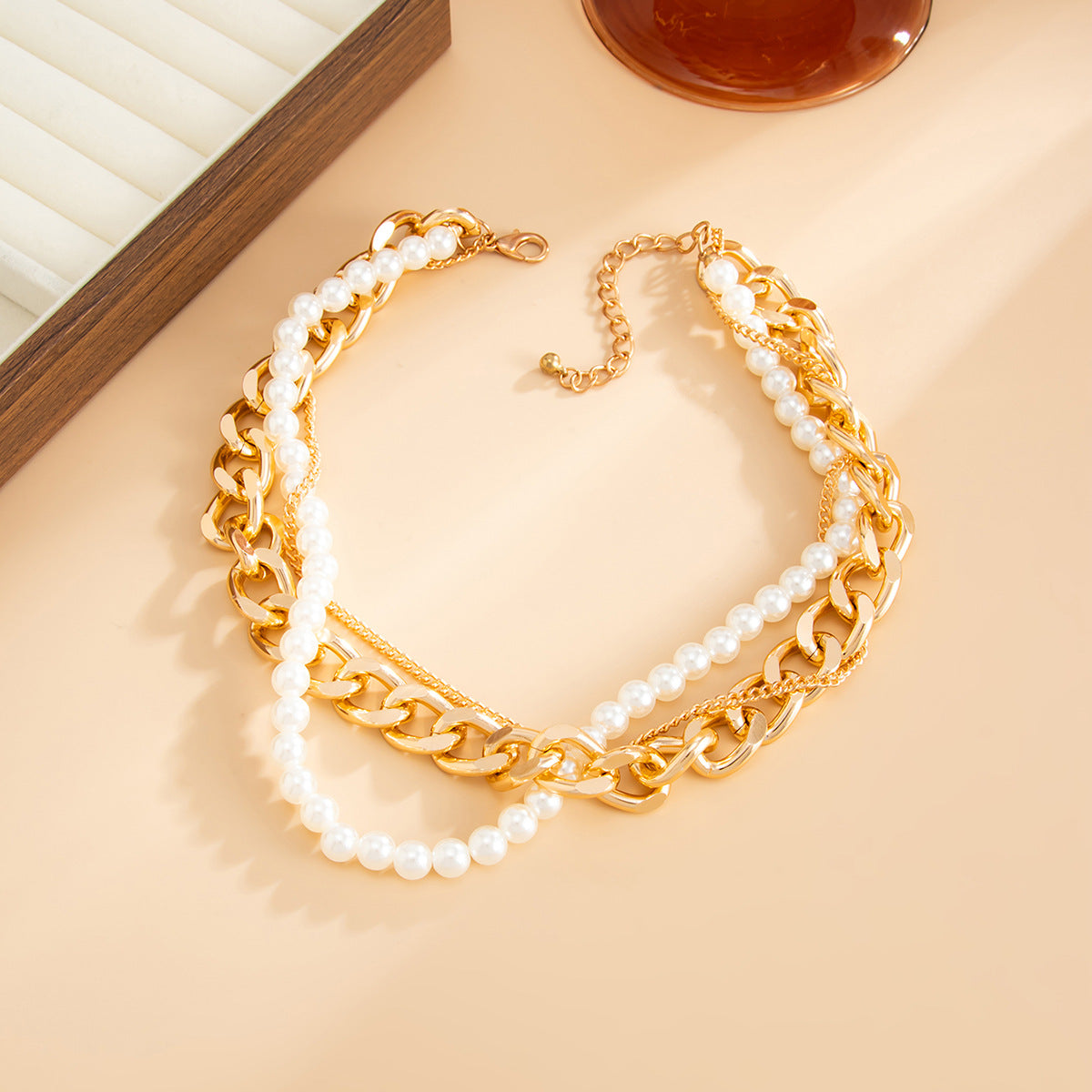 Pearl & Irregular Chain Layered Necklace