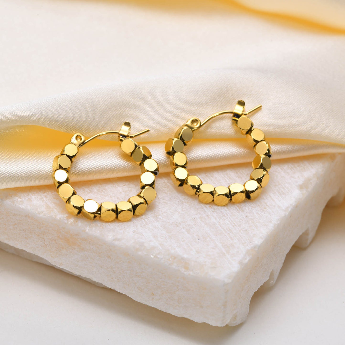 European And American Fashion Simple Gold Earrings Niche