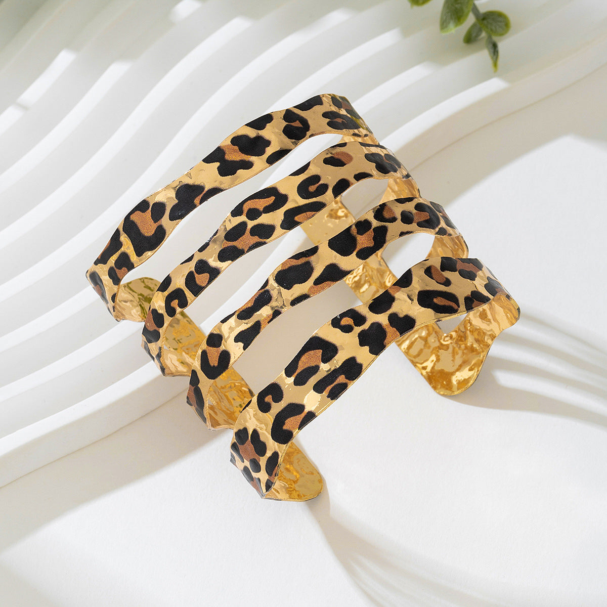 Planderful Vienna Verve Jewelry Set – Fashionable Leopard Print Design