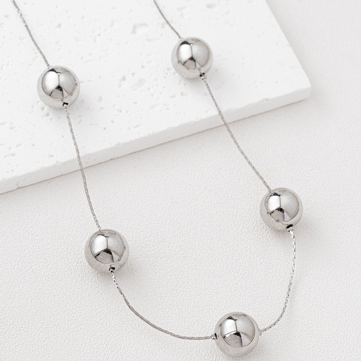 Planderful Vienna Verve Necklace – Elegant Minimalist Metal Design