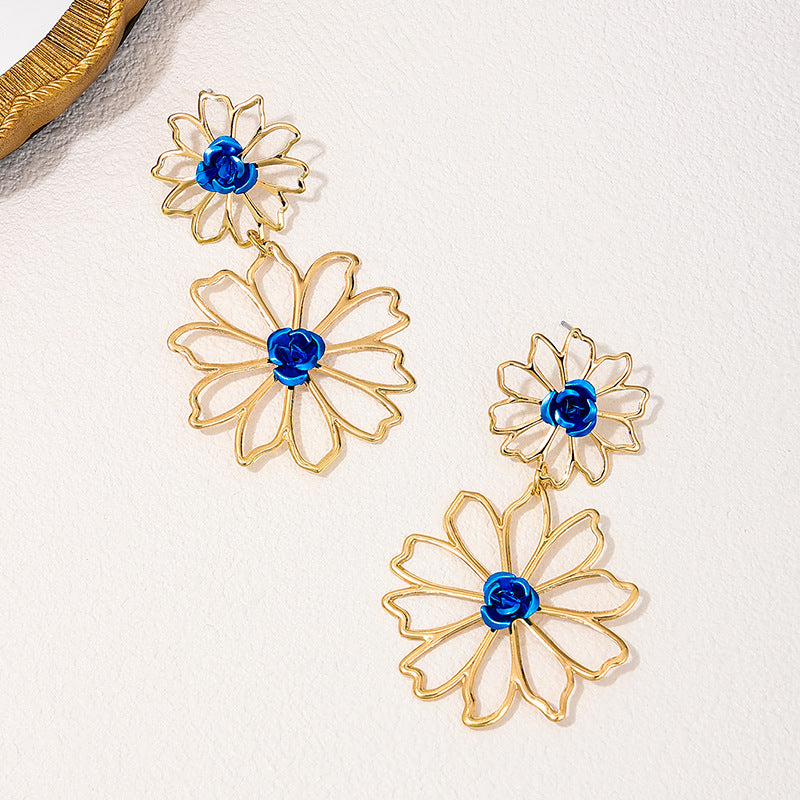 Planderful Vienna Verve Earrings – Elegant Metal Hollow Design