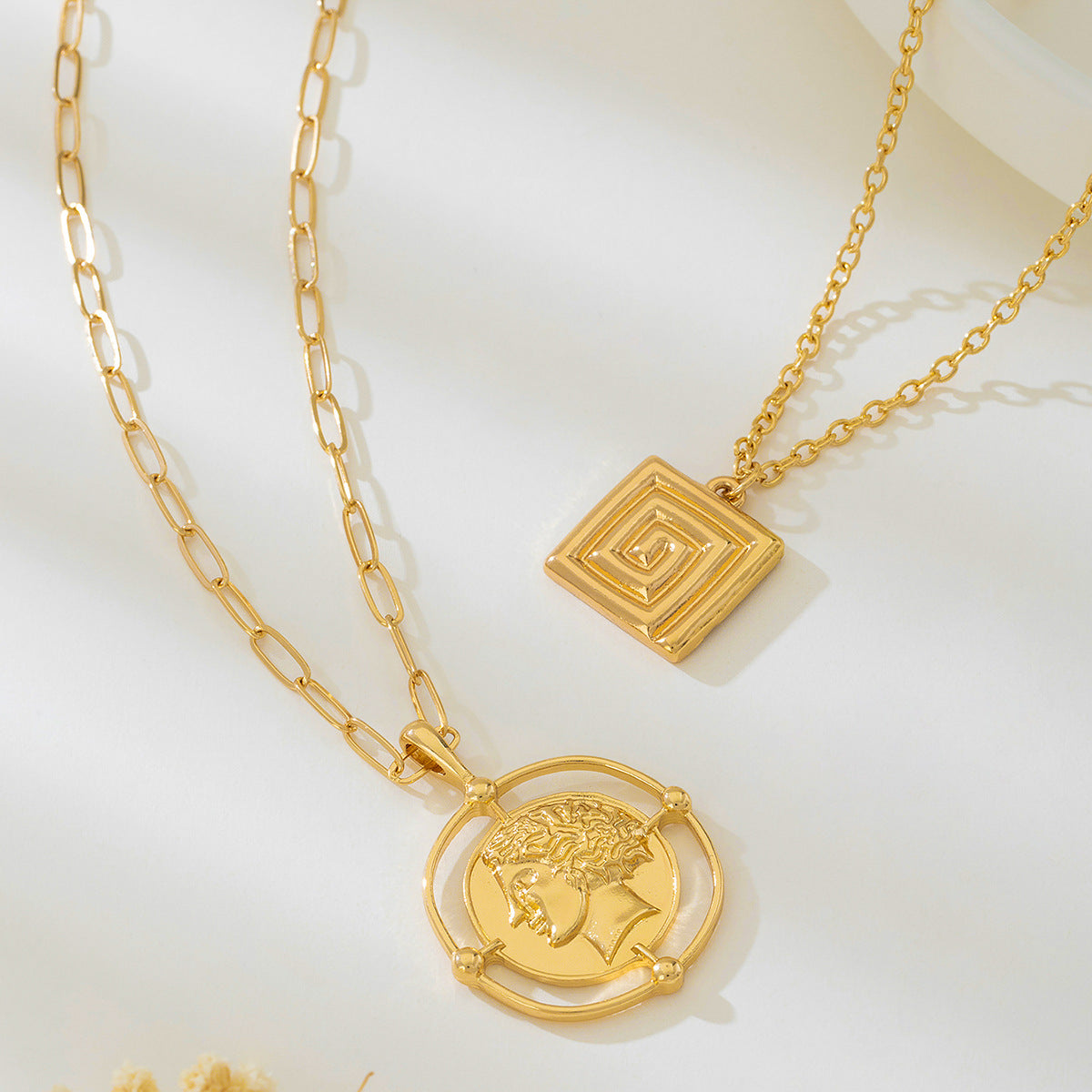 Planderful Vienna Verve Coin Pendant Necklace – Vintage Ancient Greek Goddess Design