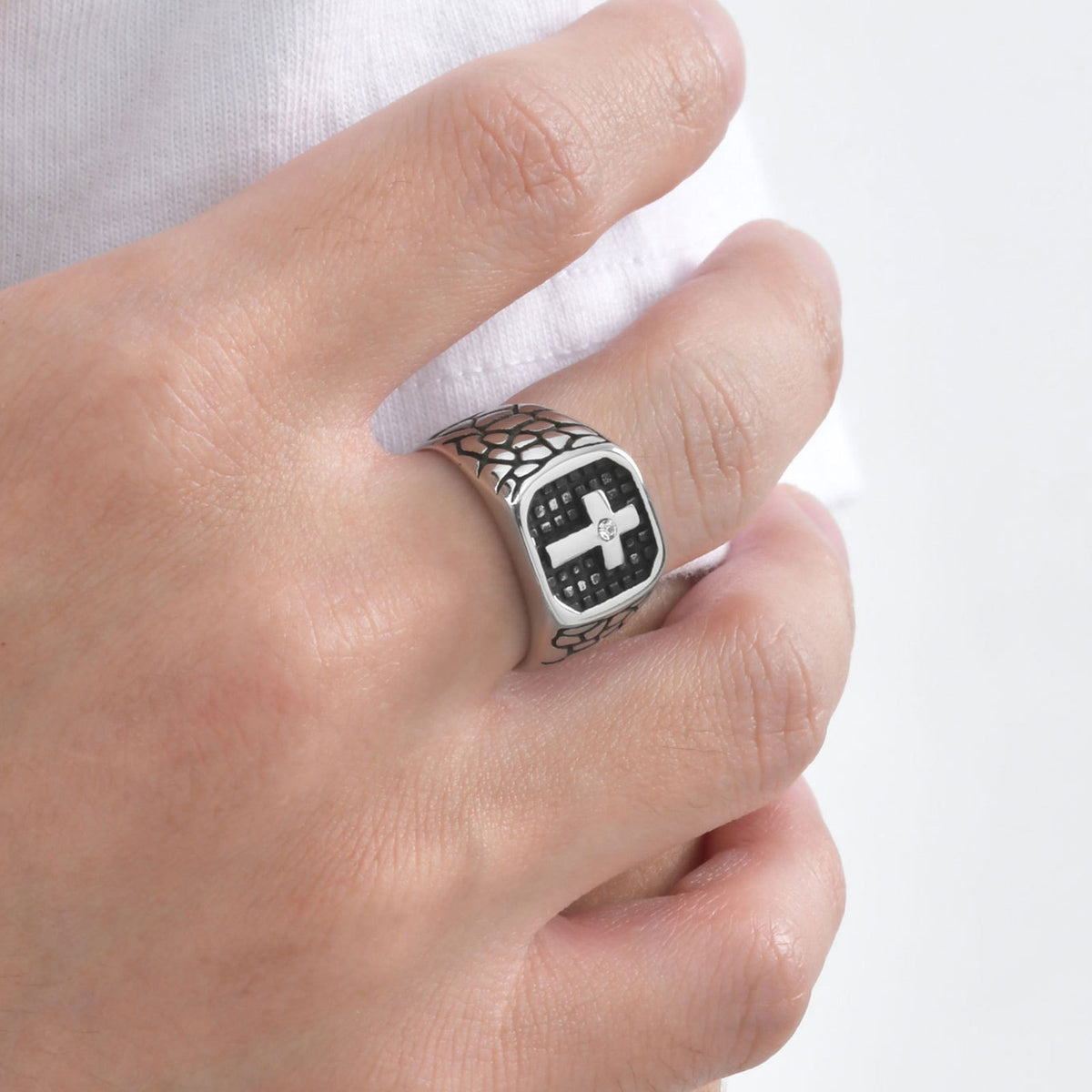 Stainless Steel Men's Zircon Cross Casting Ring – Europe & America