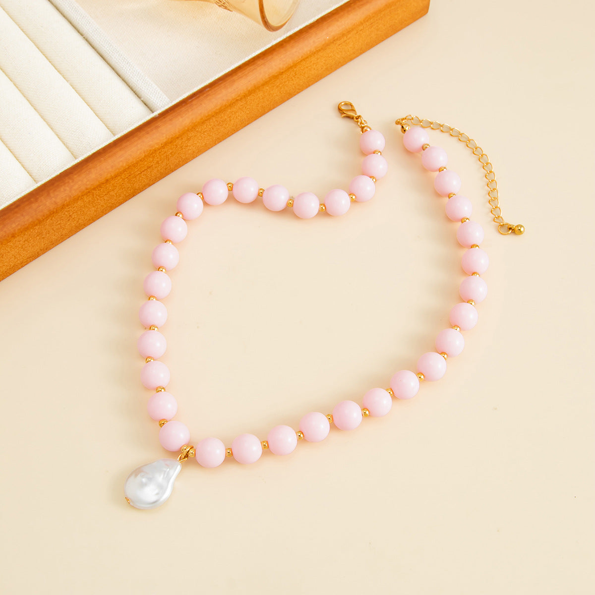 Colored Round Beads Pearl Necklace Dopamine Beaded Holiday Wind Necklace