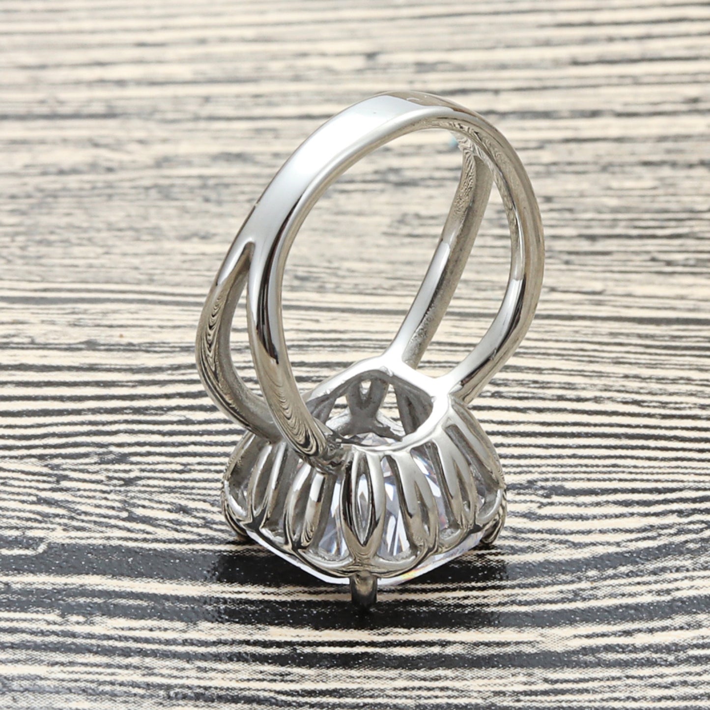 Trendy Retro Punk Zircon Flash Ring in Titanium Steel for Modern Girls