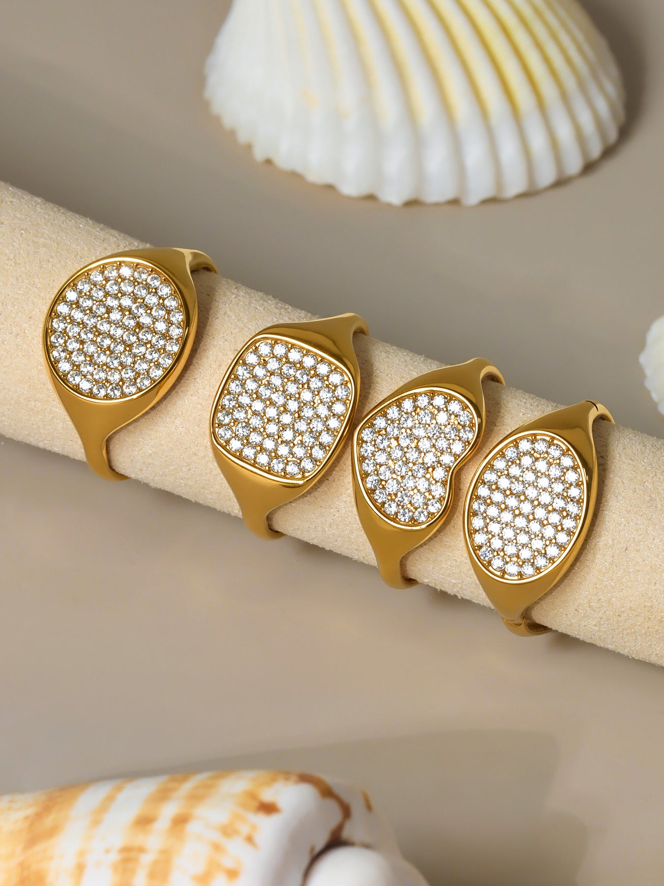 Planderful Zircon Love Ring Opening Design Titanium Fans