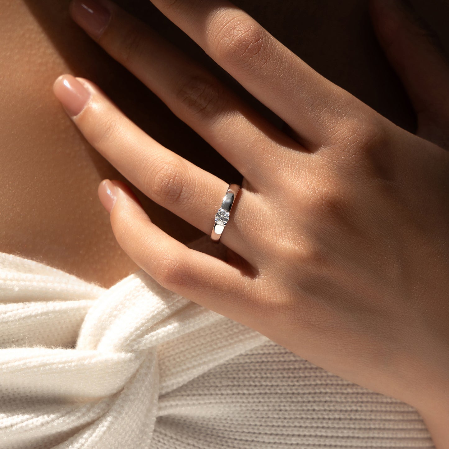 Planderful Moissanite Sparkling Ring – Dazzling Moissanite Gemstone Elegance