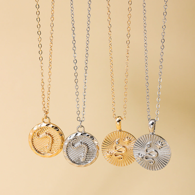 Fashionable Serpent Circle Necklace with Unique Carved Detail