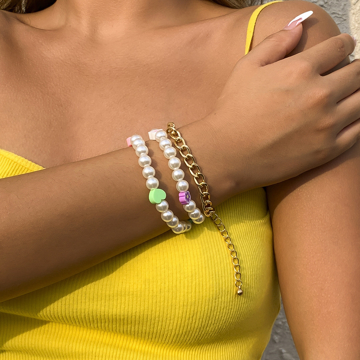 Planderful Vienna Verve Daisy Heart Pearl Bracelet For Women, Elegant Beaded Chain Jewelry, Statement Gift