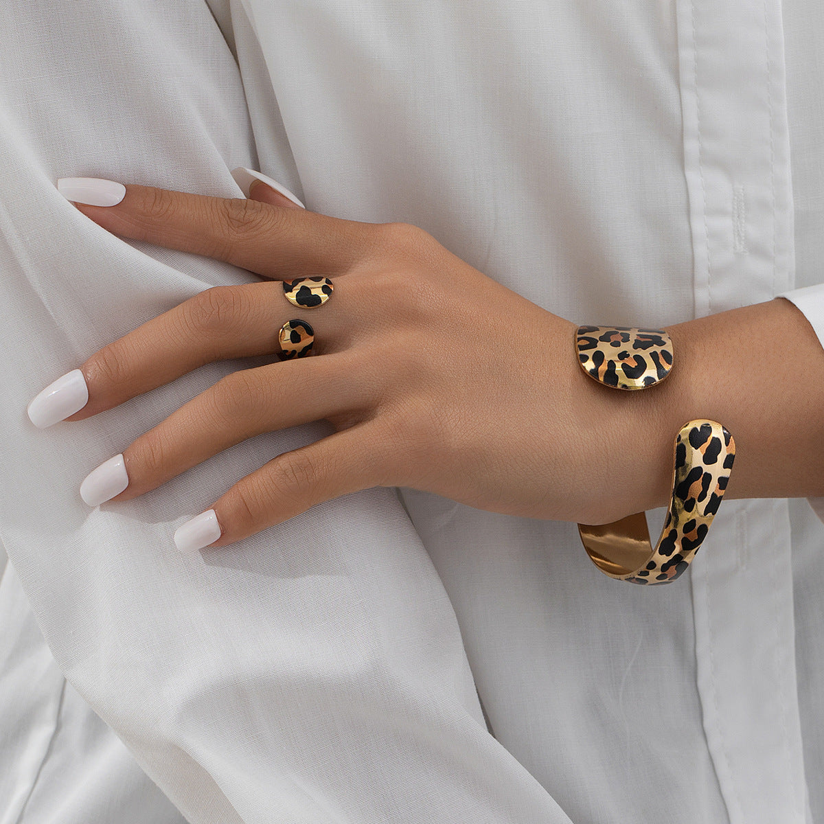 Planderful Vienna Verve Leopard Print Jewelry Set for Women