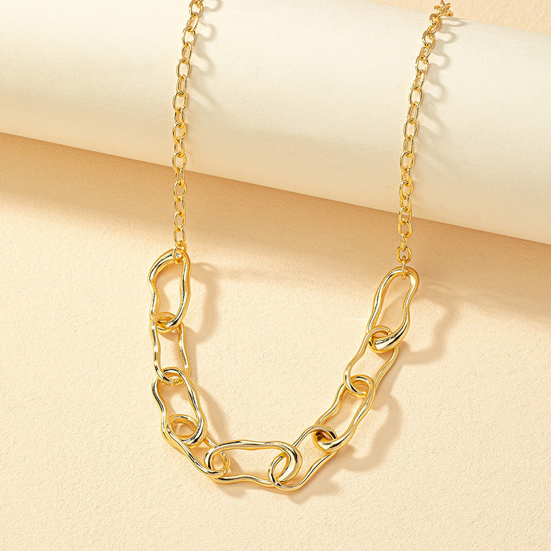 Retro Punk Metal Necklace with European American Vibe