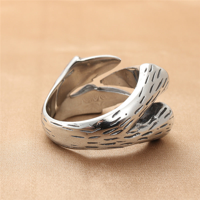 Personalized Retro Titanium Steel Dragon Claw Ring for Men - Trendy Animal Accessories
