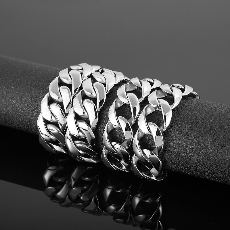 Thick And Wide Casting Twist Chain Stainless Steel Creative Men's Thick And Necklace