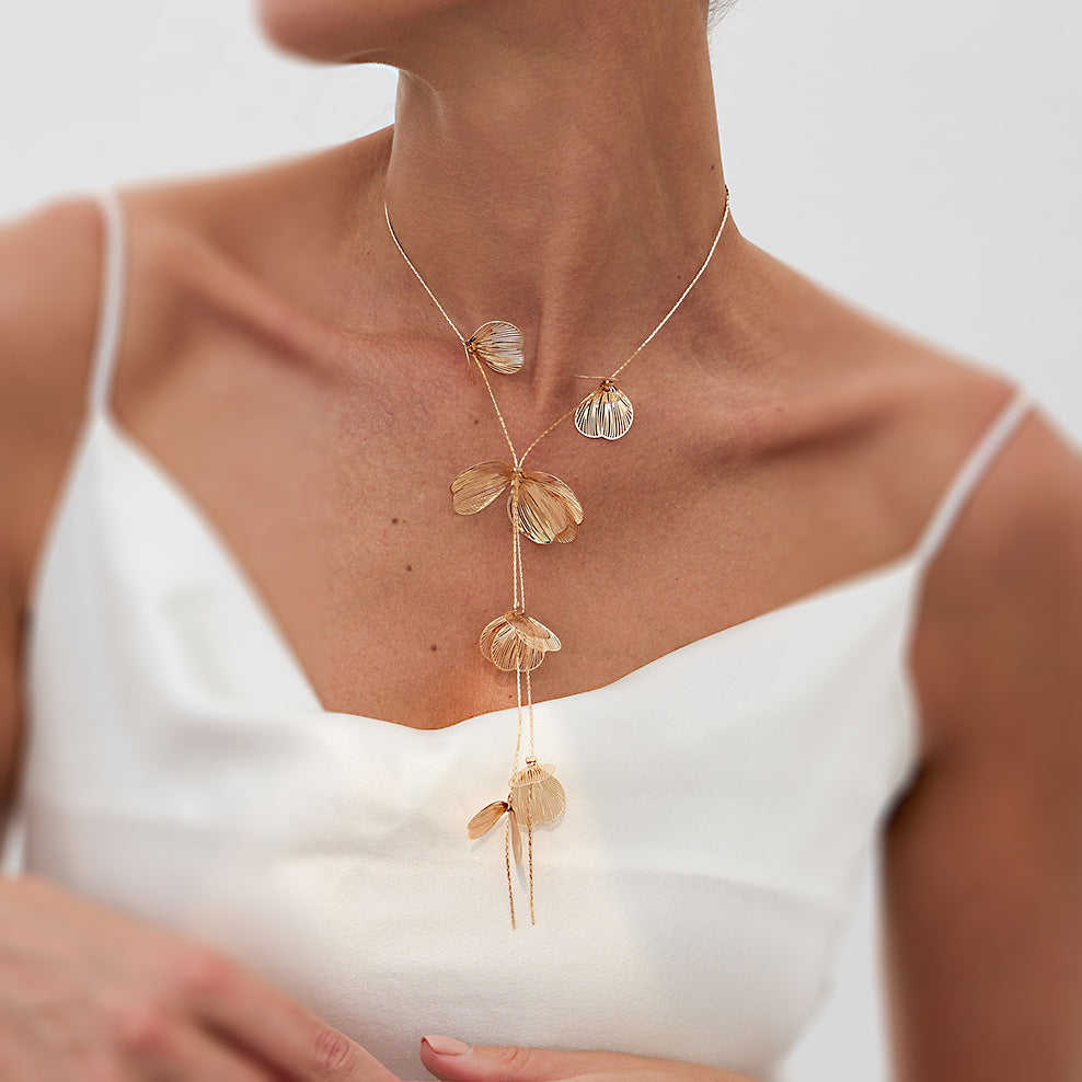 Planderful Vienna Verve Ginkgo Biloba Leaf Necklace – Sweet and Cool Y-Shaped Design