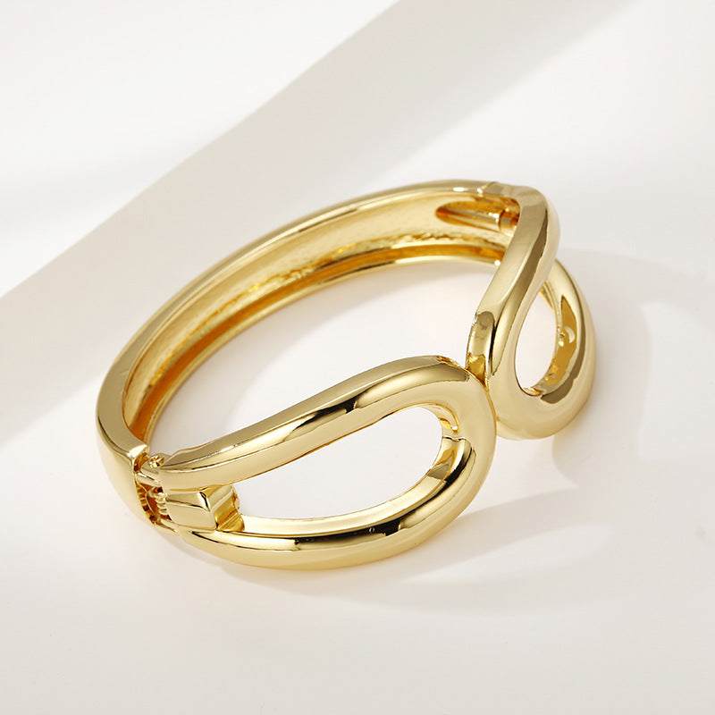 Hollow Zinc Alloy Bracelet with European & American Design Focus - Vienna Verve Collection