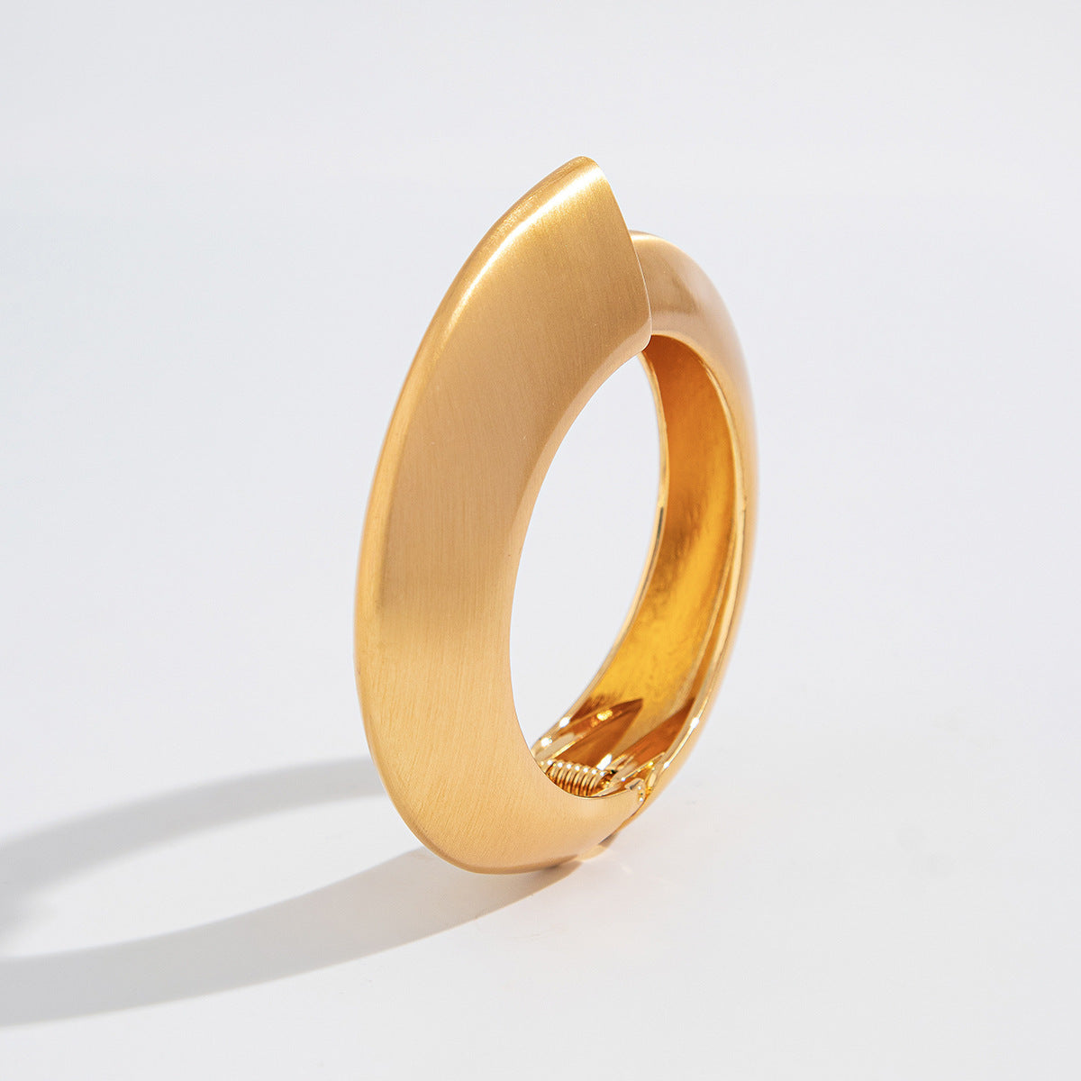 Planderful Vienna Verve Irregular Metal Bracelet For Edgy Punk Fashion Lovers Matte Wide Cuff With Spring Buckle