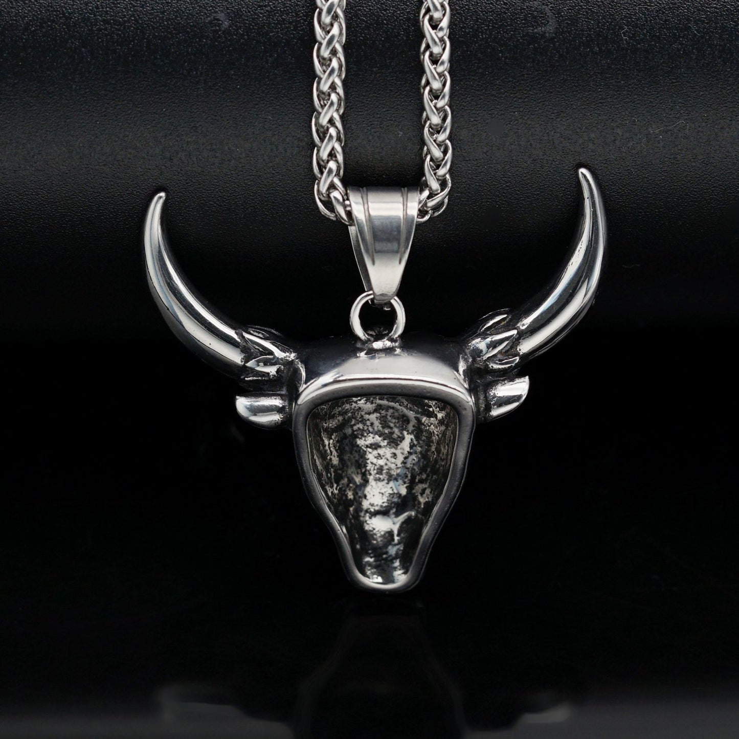Steel Necklace – Vintage Turquoise Bull Head Pendant For Men Punk Rock Accessory