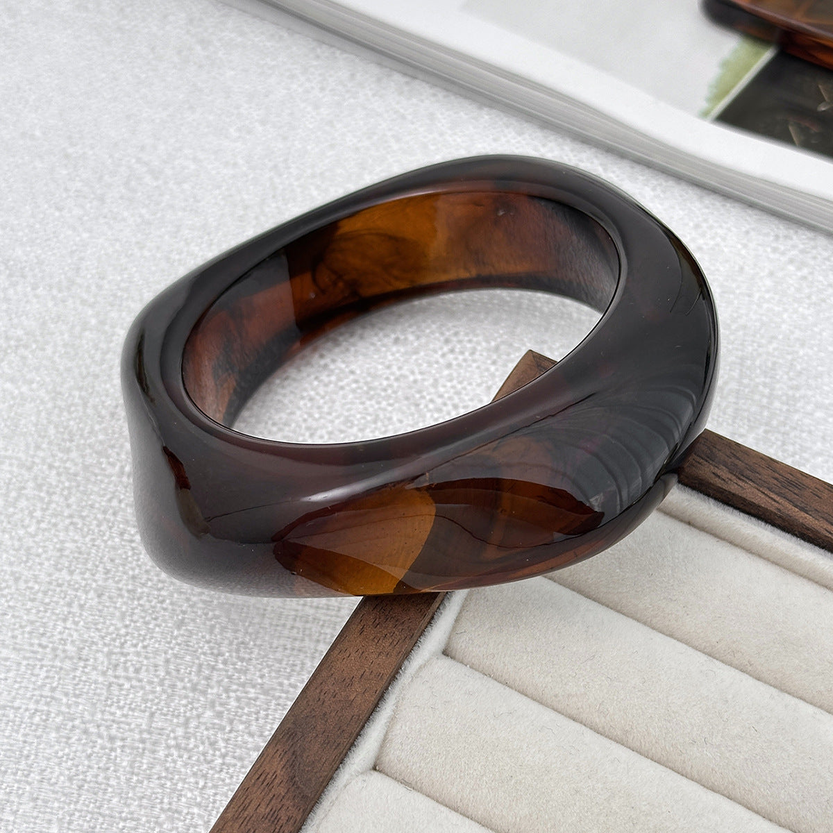 Exaggerated Smudged Special-Shaped Bracelet Geometric Translucent Bracelet