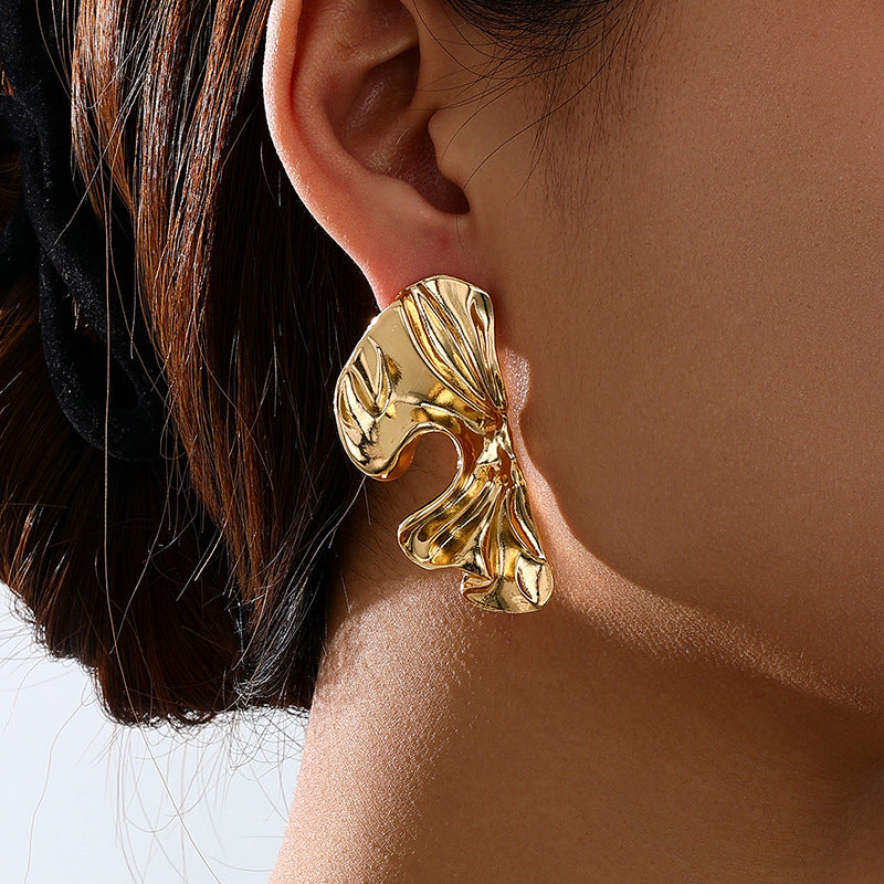Planderful Vienna Verve Earrings – Stylish Irregular Gold Lace Design