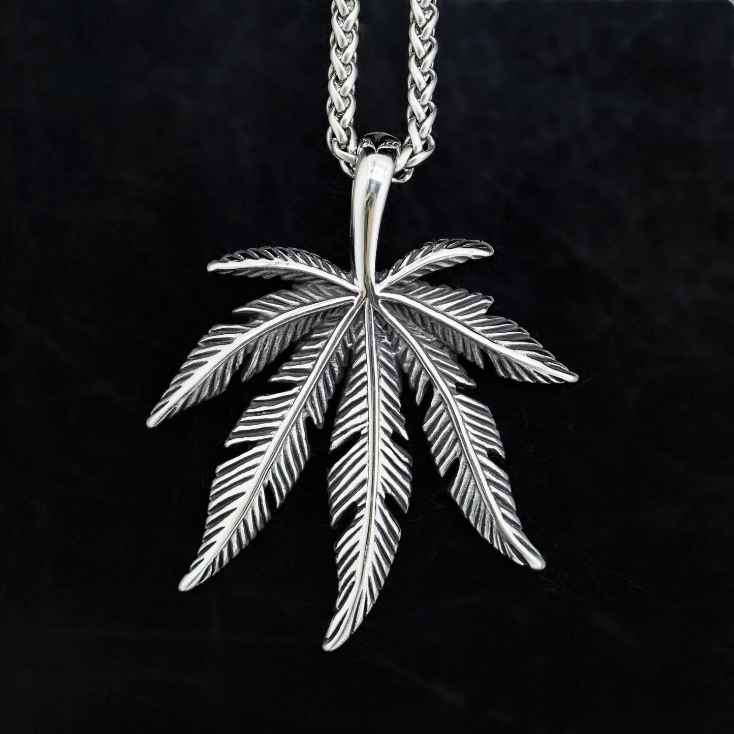 Steel Necklace – Vintage Hip Hop Maple Leaf Pendant