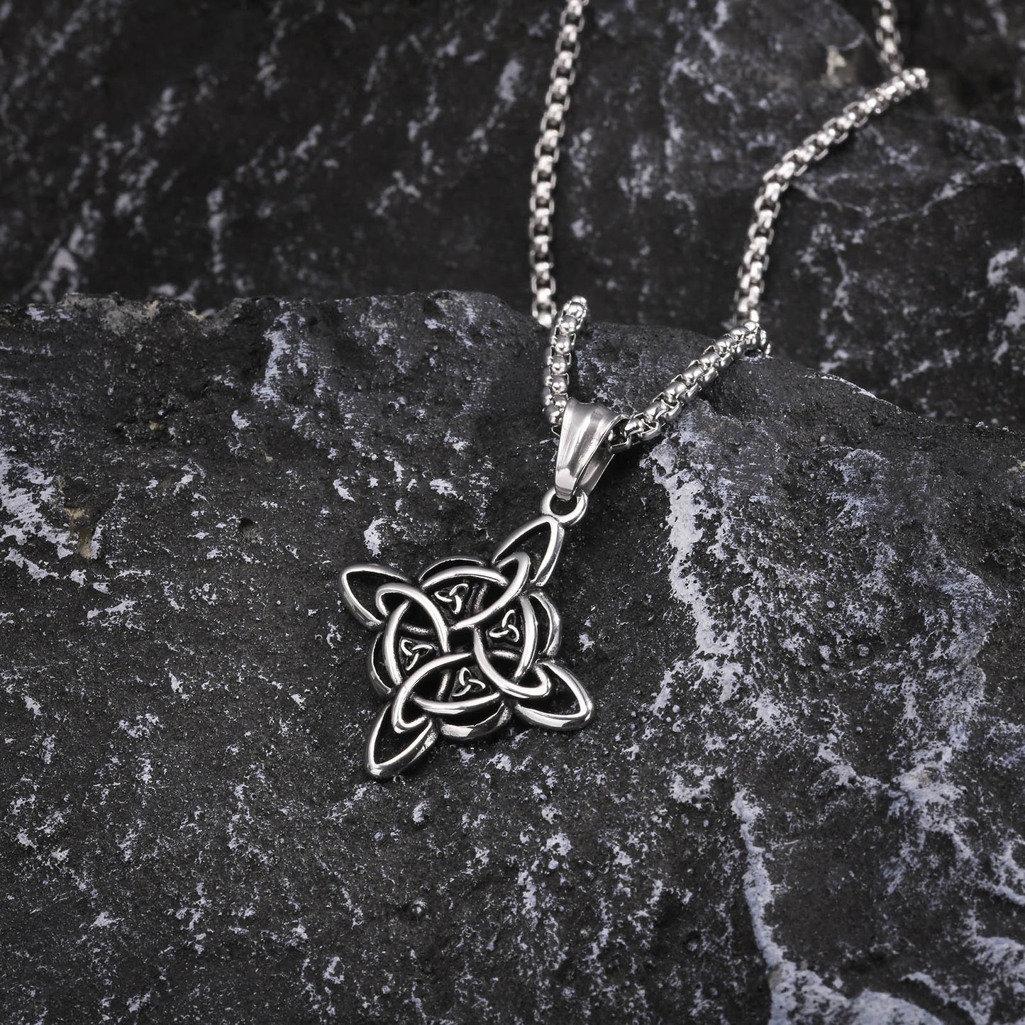 1. Planderful Viking Pendant Necklace for Men in Steel Celtic Knot Retro Nordic Style Gift